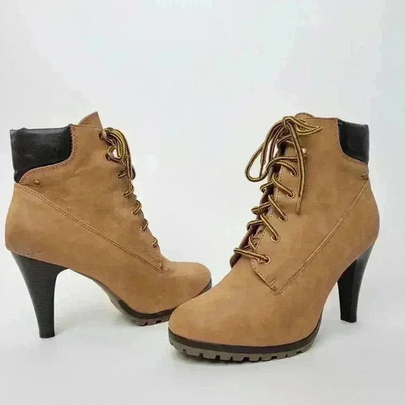 Nubuck Leather Lace-Up Stiletto Heel Chukka Booties - 9.5 - Picture 2 of 12